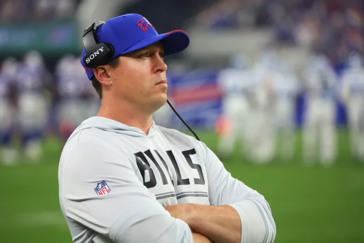 Leonhard: Defense can't keep getting bailed out by Allen